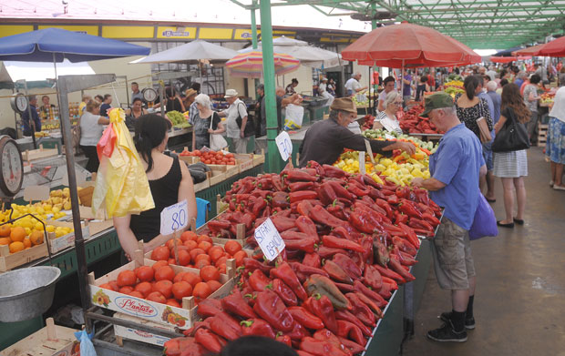 Градске пијаце:  На списку за јавну набавку и штикле